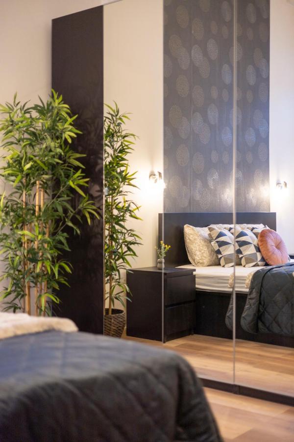 Spacious & Cozy Central Apartment W/ Terrace 부다페스트 외부 사진